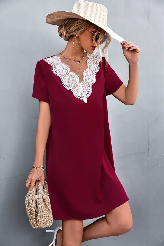 2023V v-neck lace stitching dress